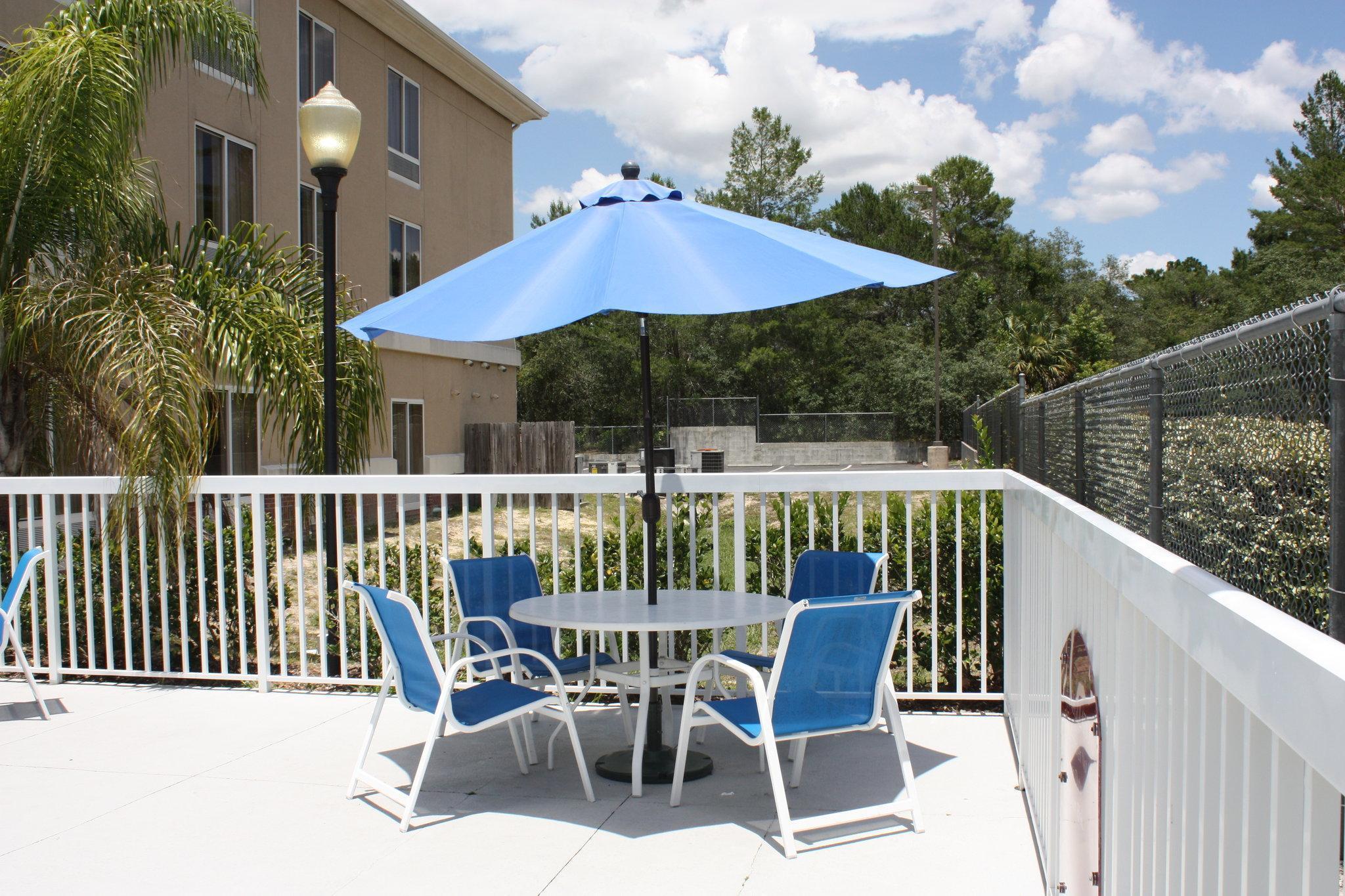 Holiday Inn Express - Spring Hill By Ihg Exterior photo