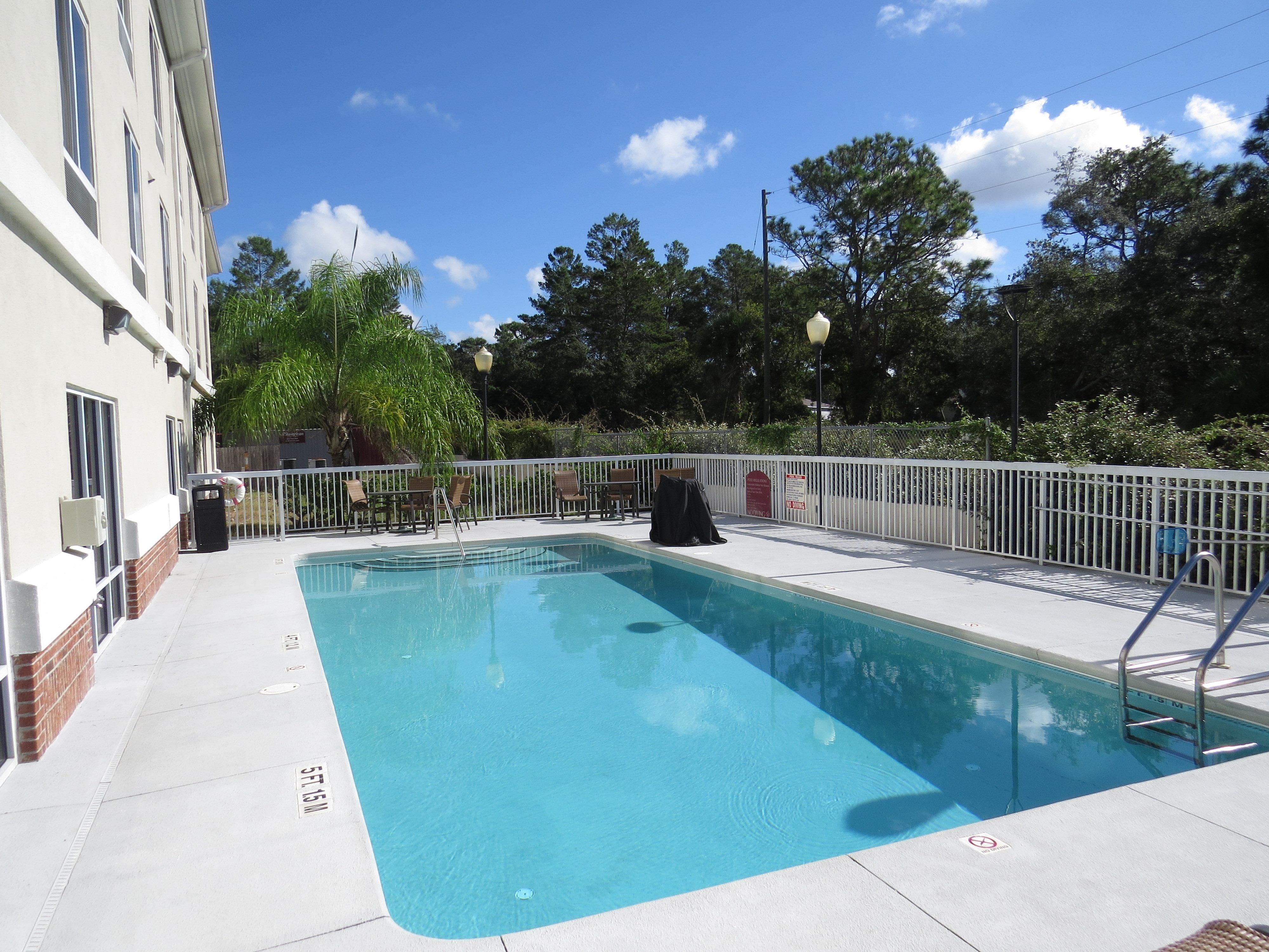 Holiday Inn Express - Spring Hill By Ihg Exterior photo