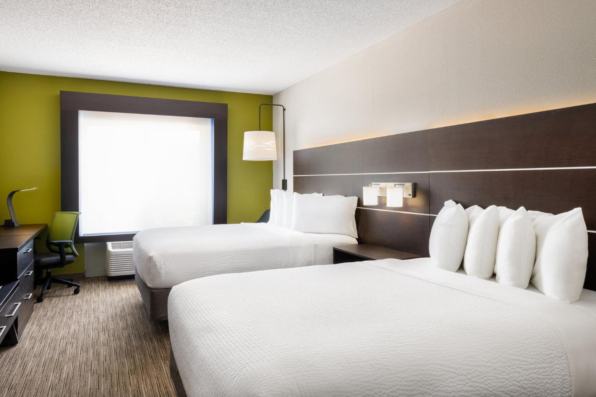 Holiday Inn Express - Spring Hill By Ihg Exterior photo